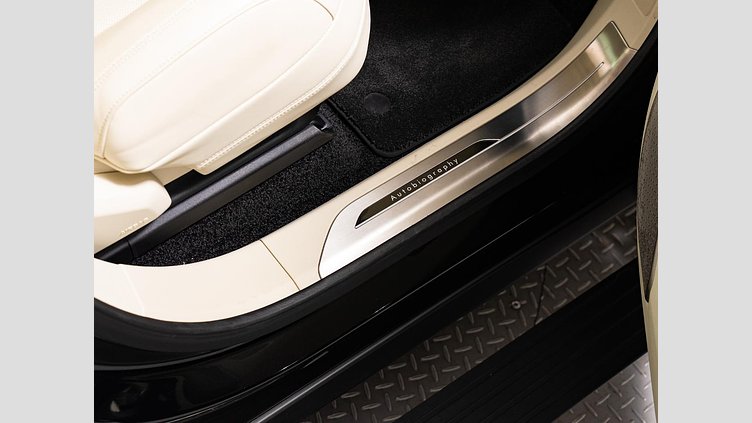 2024 認定中古車 Land Rover Range Rover サントリーニブラック D350 AWD MHEV（AT） スタンダードホイールベース Autobiography