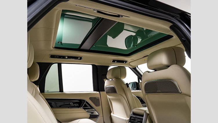 2024 認定中古車 Land Rover Range Rover サントリーニブラック D350 AWD MHEV（AT） スタンダードホイールベース Autobiography