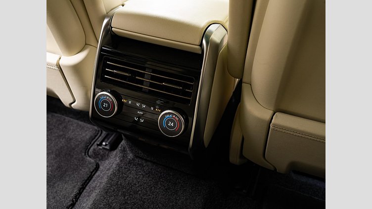 2024 認定中古車 Land Rover Range Rover サントリーニブラック D350 AWD MHEV（AT） スタンダードホイールベース Autobiography