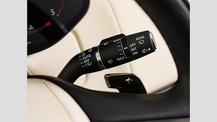 2024 認定中古車 Land Rover Range Rover サントリーニブラック D350 AWD MHEV（AT） スタンダードホイールベース Autobiography