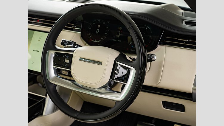 2024 認定中古車 Land Rover Range Rover サントリーニブラック D350 AWD MHEV（AT） スタンダードホイールベース Autobiography