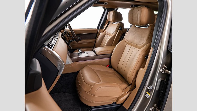 2023 認定中古車 Land Rover Range Rover バトゥミゴールド D300 AWD MHEV（AT） スタンダードホイールベース Autobiography