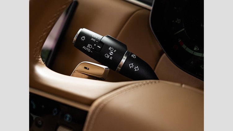 2023 認定中古車 Land Rover Range Rover バトゥミゴールド D300 AWD MHEV（AT） スタンダードホイールベース Autobiography