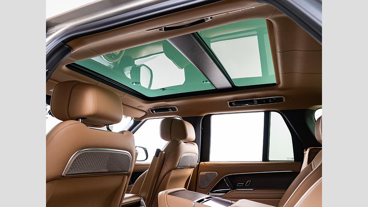 2023 認定中古車 Land Rover Range Rover バトゥミゴールド D300 AWD MHEV（AT） スタンダードホイールベース Autobiography