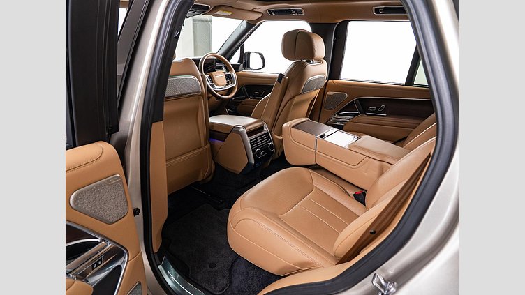 2023 認定中古車 Land Rover Range Rover バトゥミゴールド D300 AWD MHEV（AT） スタンダードホイールベース Autobiography