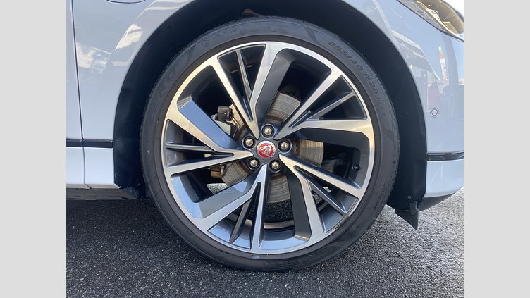 2021 認定中古車 Jaguar I-Pace ユーロンホワイト EV400 HSE