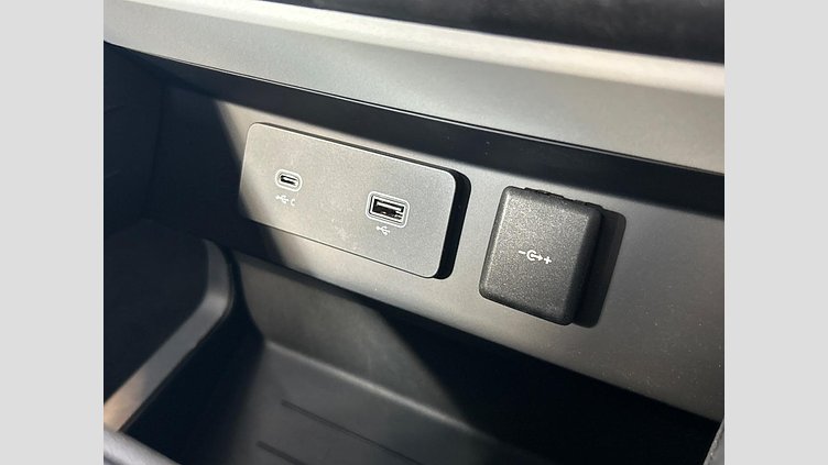 2023 認定中古車 Land Rover Defender 110 ゴンドワナストーン D300 AWD（AT） X-DYNAMIC HSE