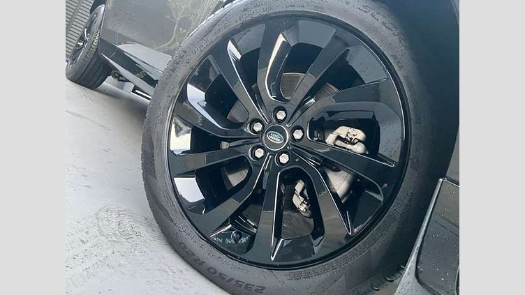 2024 認定中古車 Land Rover Discovery Sport シリコンシルバー D200マイルドハイブリッド（ディーゼル） 標準ホイール DYNAMIC SE