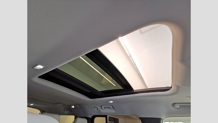 2024 認定中古車 Land Rover Defender 130 カルパチアングレイ D350 ディーゼルマイルドハイブリッド X-Dynamic SE