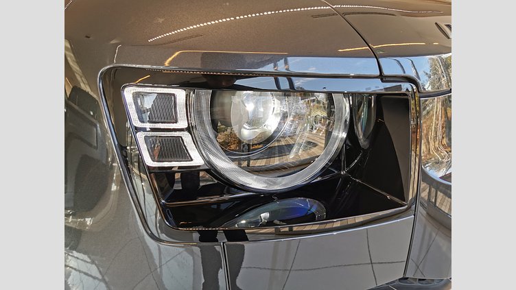 2024 認定中古車 Land Rover Defender 130 カルパチアングレイ D350 ディーゼルマイルドハイブリッド X-Dynamic SE