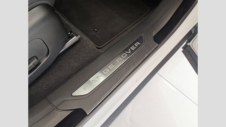 2024 認定中古車 Land Rover Range Rover Velar オストゥーニパールホワイト P250ガソリン Standard Wheelbase Dynamic SE