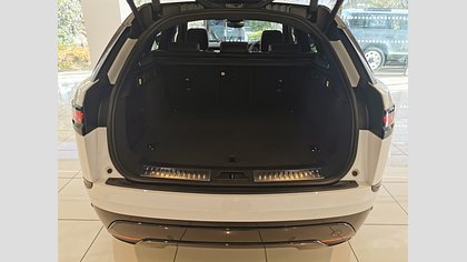 Range Rover Velar 14