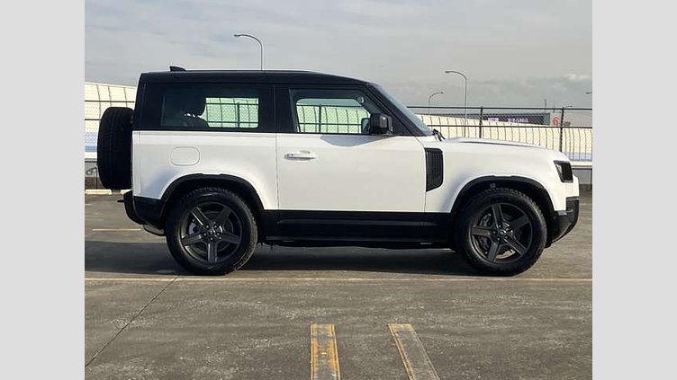 2024 認定中古車 Land Rover Defender 90 フジホワイト D300 AWD（AT） X-DYNAMIC SE