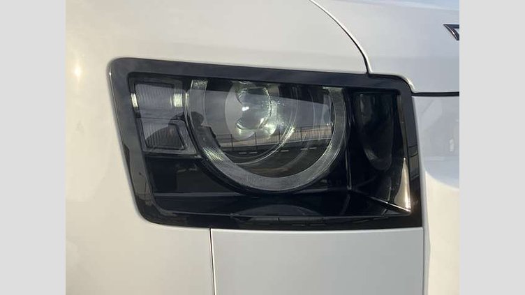 2024 認定中古車 Land Rover Defender 90 フジホワイト D300 AWD（AT） X-DYNAMIC SE