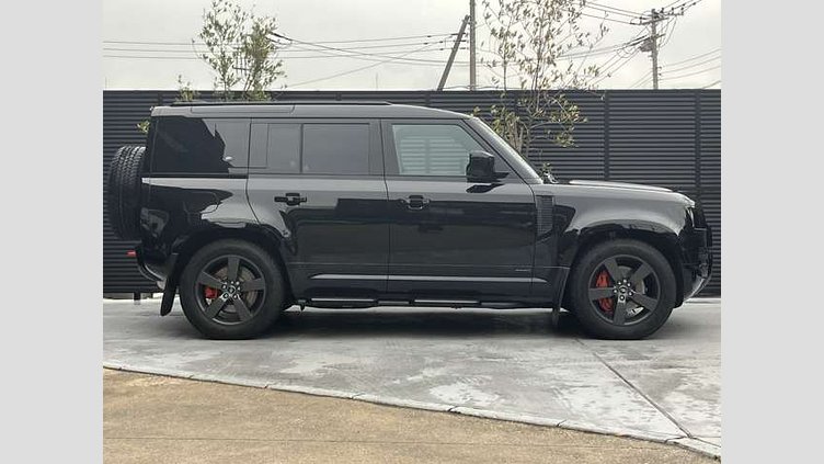 2022 認定中古車 Land Rover Defender 110 サントリーニブラック D300 AWD（AT） X