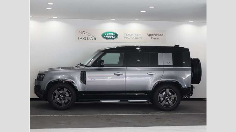 2022 認定中古車 Land Rover Defender 110 アイガーグレイ D300 AWD（AT） X-DYNAMIC SE