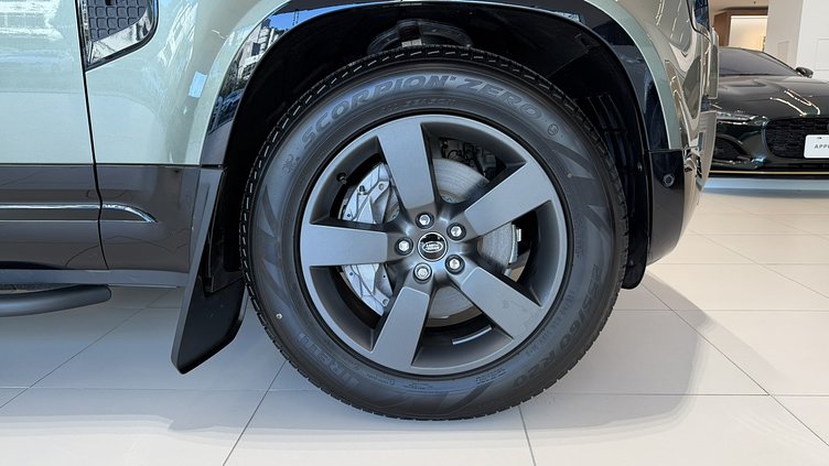 2025 新車 Land Rover Defender 110 (1DJ) 盤古大陸綠 Pangea Green D300  輕油電混合 X-Dynamic HSE