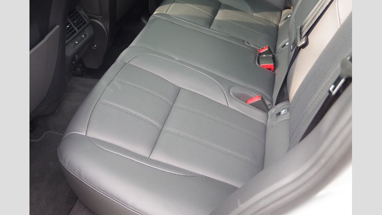 2024 認定中古車 Land Rover Range Rover Evoque ソウルパールシルバー プラグインハイブリッド（ガソリン） Standard Wheelbase DYNAMIC HSE