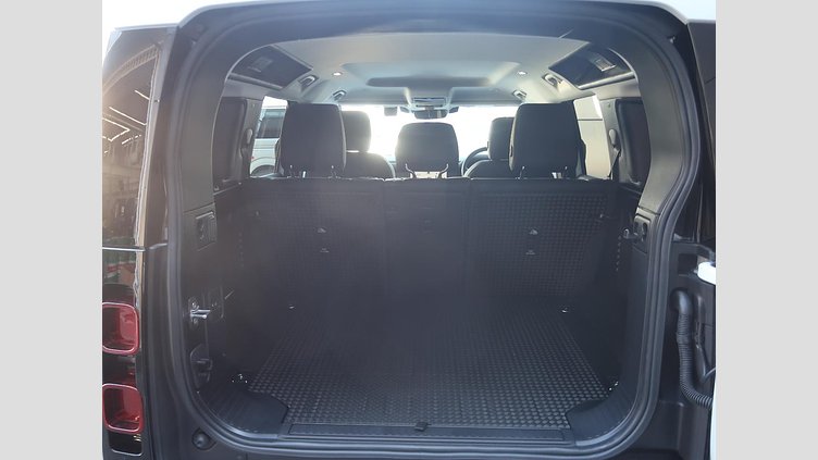 2024 認定中古車 Land Rover Defender 110 フジホワイト D350 ディーゼルマイルドハイブリッド S