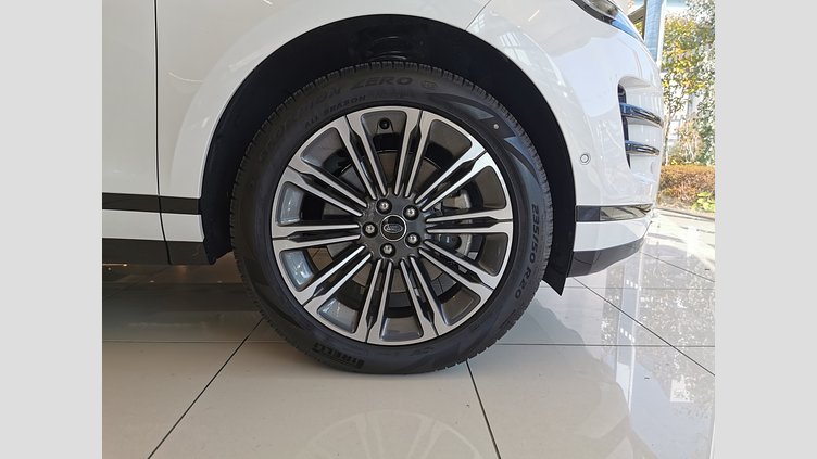 2025 認定中古車 Land Rover Range Rover Evoque オストゥーニパールホワイト D200マイルドハイブリッド（ディーゼル） Standard Wheelbase DYNAMIC SE