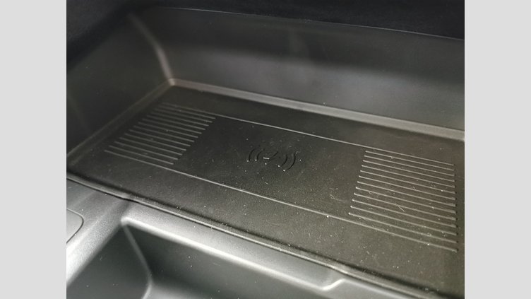 2025 認定中古車 Land Rover Range Rover Evoque オストゥーニパールホワイト D200マイルドハイブリッド（ディーゼル） Standard Wheelbase DYNAMIC SE