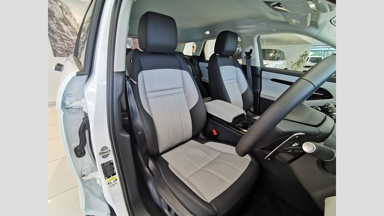 2025 認定中古車 Land Rover Range Rover Evoque オストゥーニパールホワイト D200マイルドハイブリッド（ディーゼル） Standard Wheelbase DYNAMIC SE