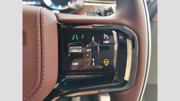 2025 認定中古車 Land Rover Range Rover Sport フジホワイト P400マイルドハイブリッド スタンダードホイールベース Dynamic SE