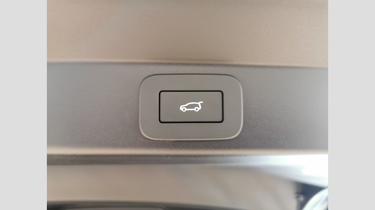 2025 認定中古車 Land Rover Range Rover Sport フジホワイト P400マイルドハイブリッド スタンダードホイールベース Dynamic SE