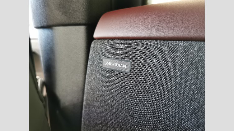 2025 認定中古車 Land Rover Range Rover Sport フジホワイト P400マイルドハイブリッド スタンダードホイールベース Dynamic SE