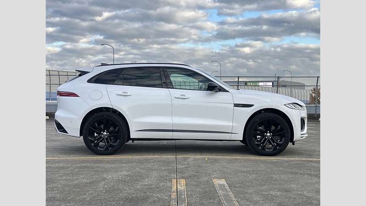 2024 認定中古車 Jaguar F-Pace オストゥーニパールホワイト P400e ガソリン プラグインハイブリッド R-DYNAMIC HSE