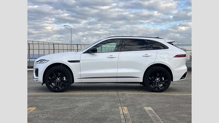 2024 認定中古車 Jaguar F-Pace オストゥーニパールホワイト P400e ガソリン プラグインハイブリッド R-DYNAMIC HSE