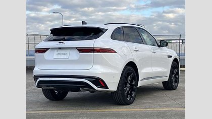 F-Pace 5
