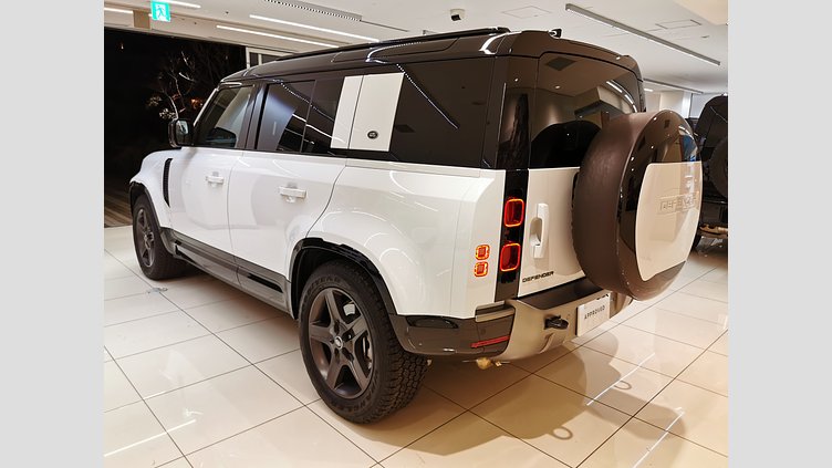 2023 認定中古車 Land Rover Defender 110 フジホワイト D300 AWD（AT） X-DYNAMIC SE