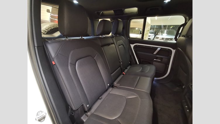 2023 認定中古車 Land Rover Defender 110 フジホワイト D300 AWD（AT） X-DYNAMIC SE