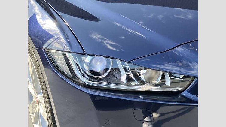 2018 認定中古車 Jaguar XF Narvik Black D180 Sportbrake PRESTIGE D180