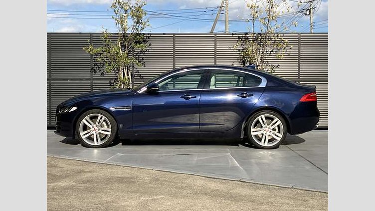 2018 認定中古車 Jaguar XF Narvik Black D180 Sportbrake PRESTIGE D180