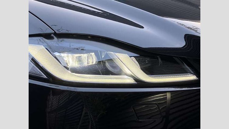 2024 認定中古車 Jaguar F-Pace サントリーニブラック P250 AWD（オートマチック） R-DYNAMIC SE