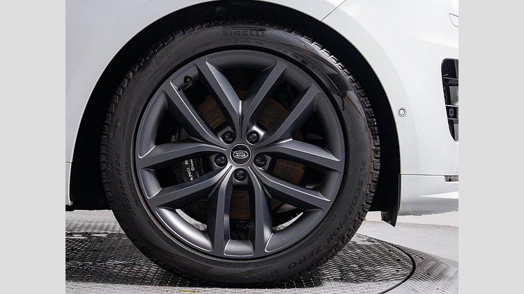 2023 認定中古車 Land Rover Range Rover Sport フジホワイト 3.0リッター6気筒300PSターボチャージドディーゼルMHEV（オートマチック） DYNAMIC HSE