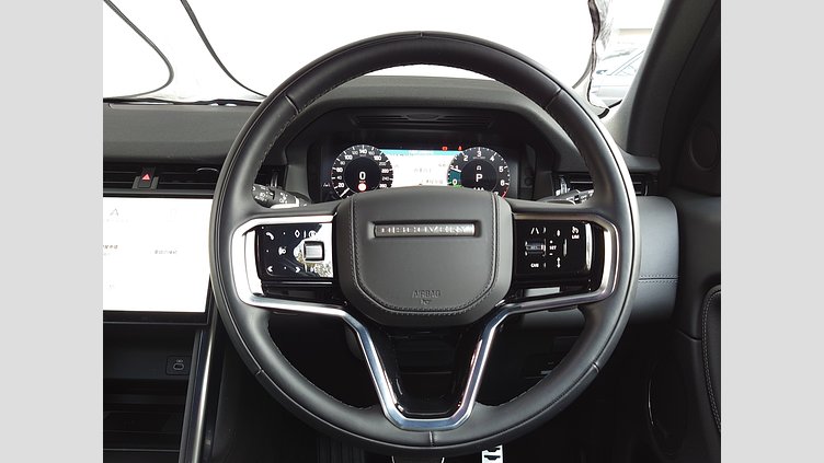 2024 認定中古車 Land Rover Discovery Sport フジホワイト プラグインハイブリッド（ガソリン） 標準ホイール Dynamic HSE