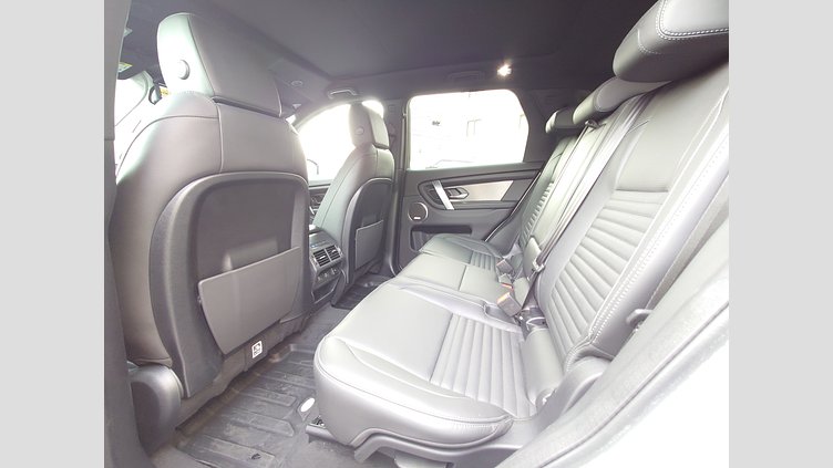 2024 認定中古車 Land Rover Discovery Sport フジホワイト プラグインハイブリッド（ガソリン） 標準ホイール Dynamic HSE