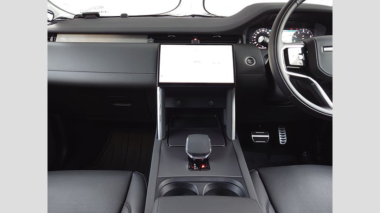 2024 認定中古車 Land Rover Discovery Sport フジホワイト プラグインハイブリッド（ガソリン） 標準ホイール Dynamic HSE
