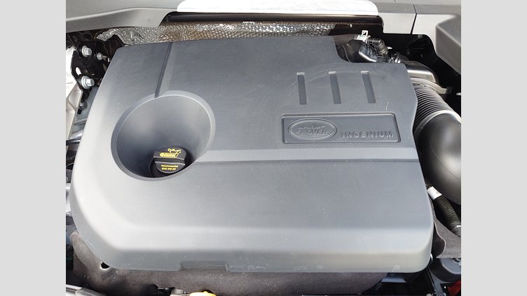 2024 認定中古車 Land Rover Discovery Sport フジホワイト プラグインハイブリッド（ガソリン） 標準ホイール Dynamic HSE