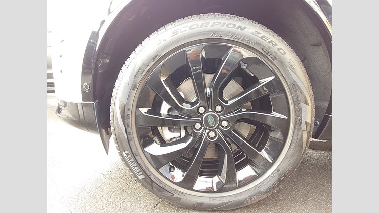 2024 認定中古車 Land Rover Discovery Sport フジホワイト プラグインハイブリッド（ガソリン） 標準ホイール Dynamic HSE