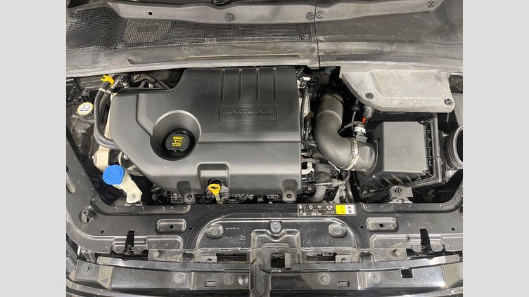 2019 認定中古車 Jaguar E-Pace サントリーニブラック D180 オートマチック全輪駆動 S