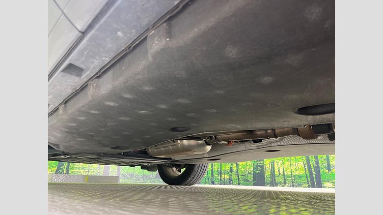 2019 認定中古車 Jaguar E-Pace サントリーニブラック D180 オートマチック全輪駆動 S