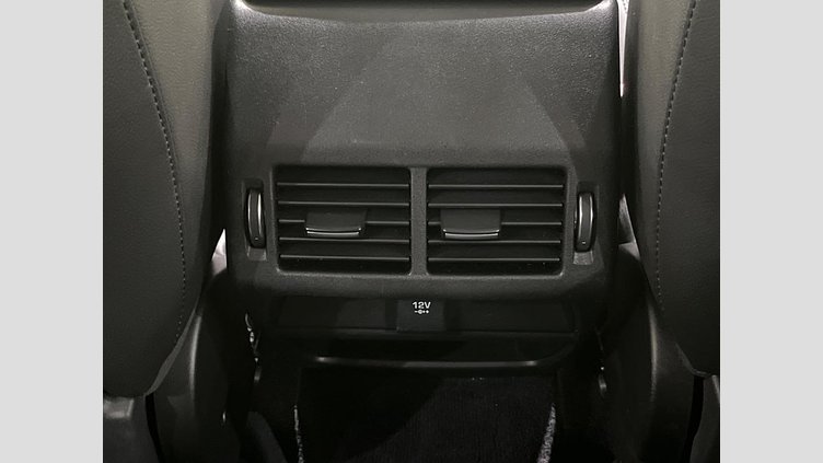 2019 認定中古車 Jaguar E-Pace サントリーニブラック D180 オートマチック全輪駆動 S