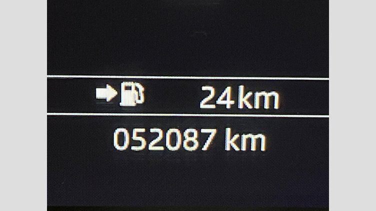 2019 認定中古車 Jaguar E-Pace サントリーニブラック D180 オートマチック全輪駆動 S