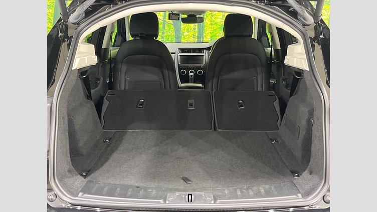 2019 認定中古車 Jaguar E-Pace サントリーニブラック D180 オートマチック全輪駆動 S