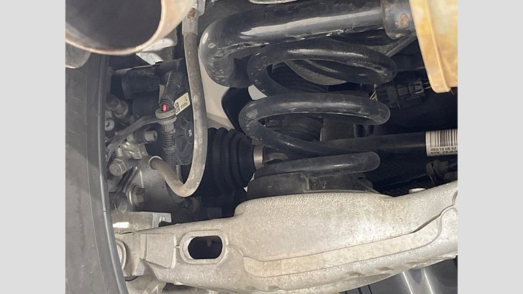 2019 認定中古車 Jaguar E-Pace サントリーニブラック D180 オートマチック全輪駆動 S