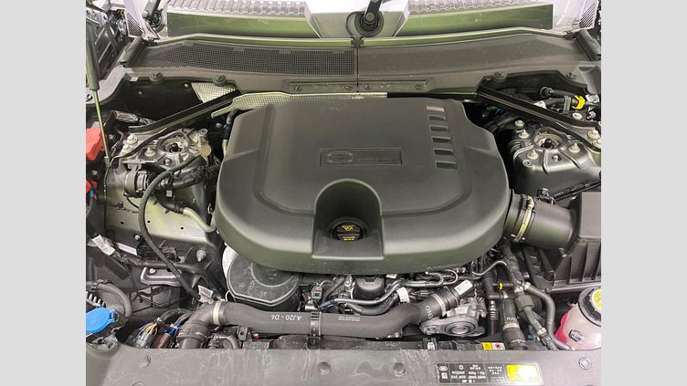 2024 認定中古車 Land Rover Defender 110 アイガーグレイ D300 AWD（AT） S